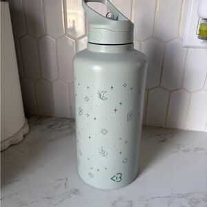 Blogilates 62oz stainless steel water bottle